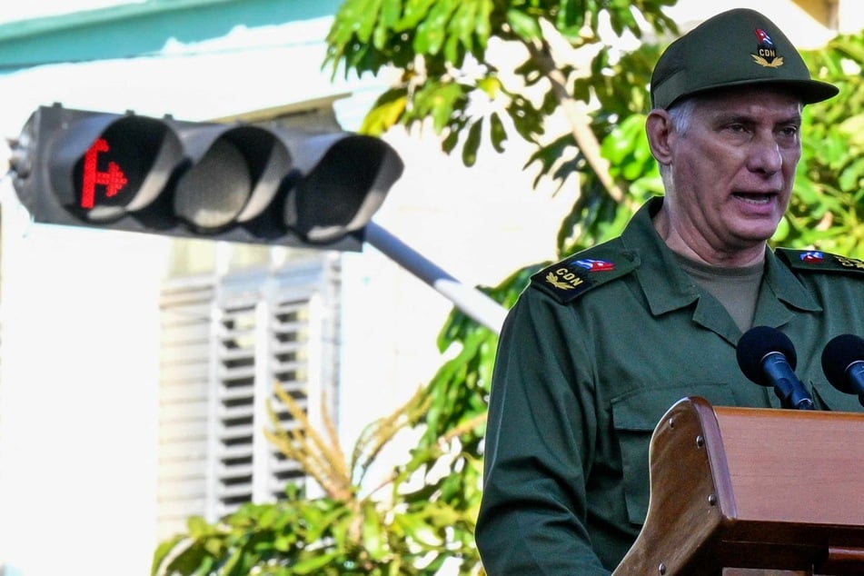 Cuba defends "legitimate" right to protect itself as US sources allege mass drone threat