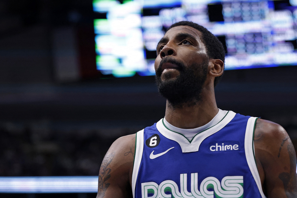 Kyrie Irving is no longer a free agent as he seals the deal with Dallas!