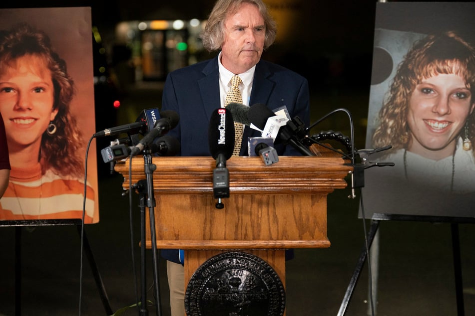Witness John North recounts the planned execution of Christa Pike on Wednesday night. The 50-year-old was not declared dead following two lethal doses of pentobarbital.