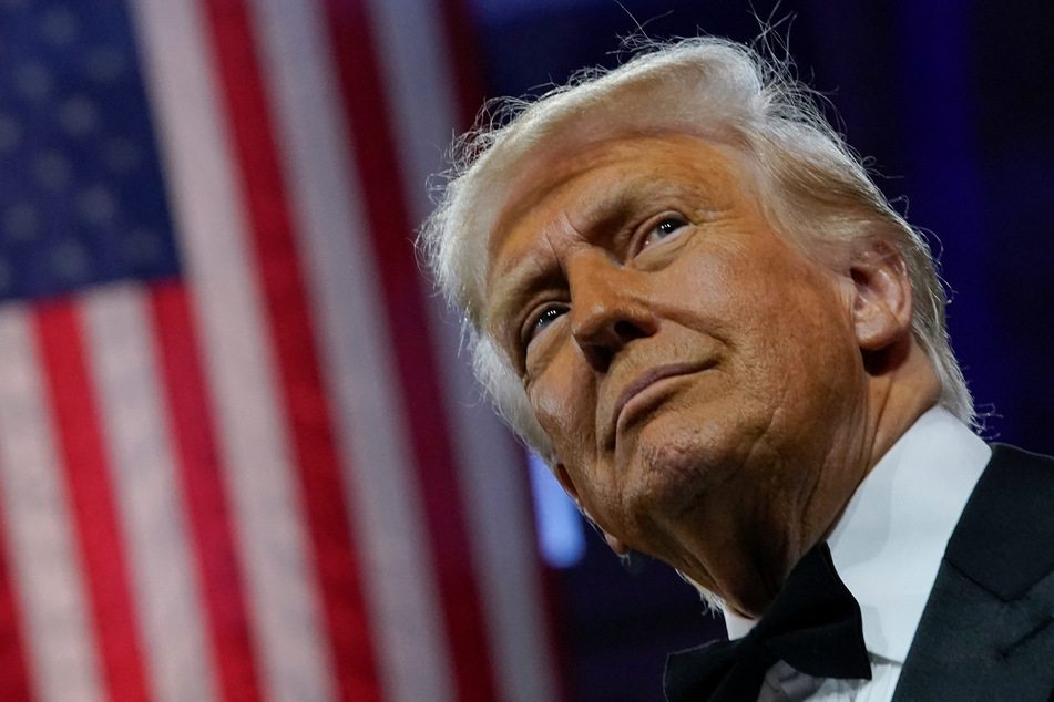 Two federal judges have temporarily blocked the Trump administration from deporting alleged Venezuelan gang members without a court hearing.