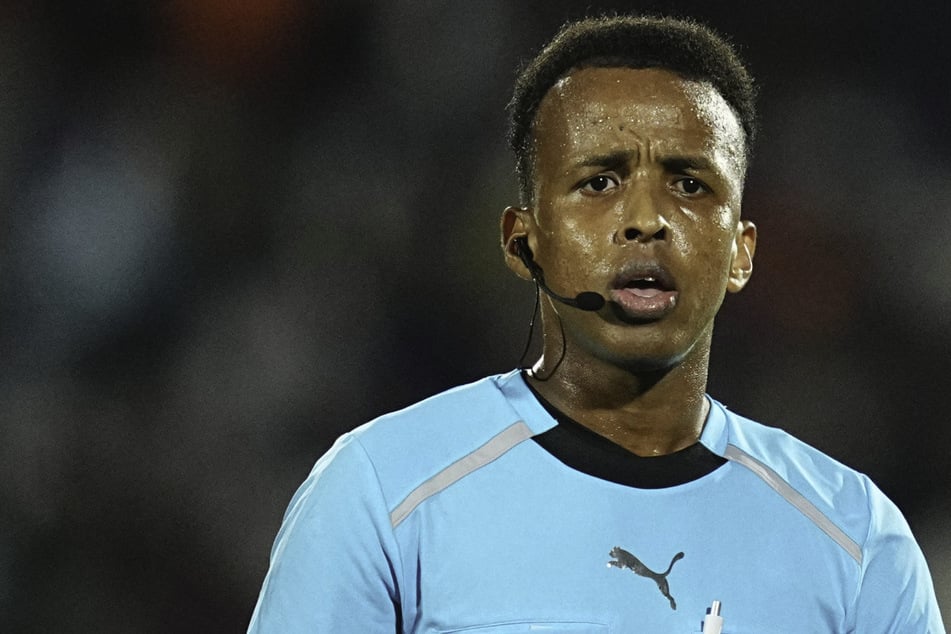 Somali referee axed from World Cup after being denied entry to US