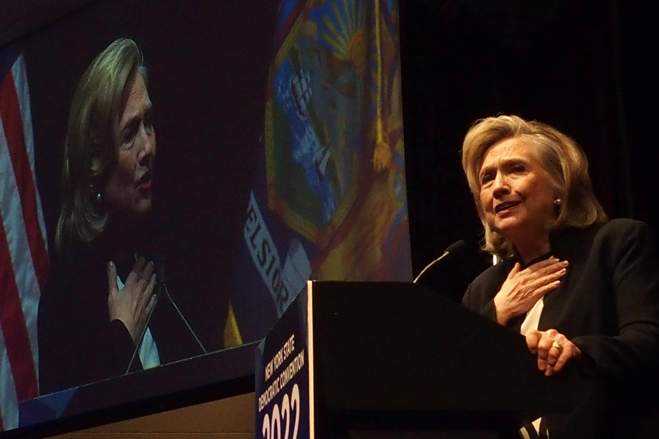 Hillary Clinton campaign and DNC agree to pay fine over notorious Steele dossier