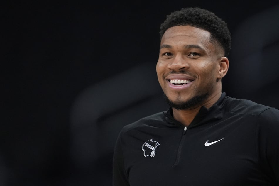 Giannis Antetokounmpo to join Miami Heat in blockbuster trade