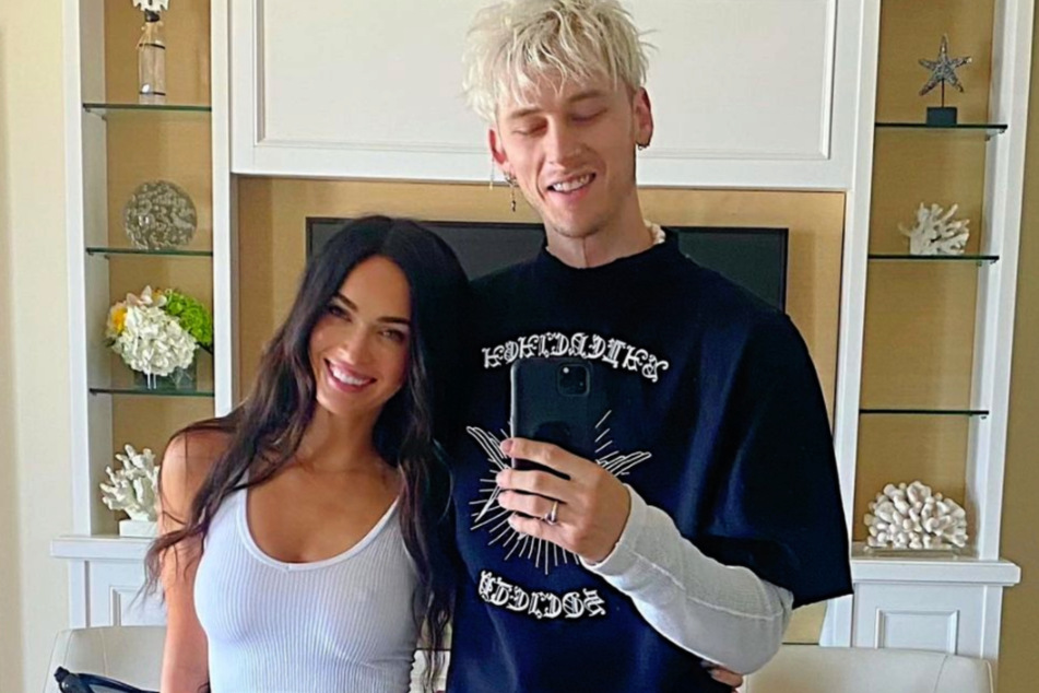 The lovebirds are smitten - and they make no secret of it!