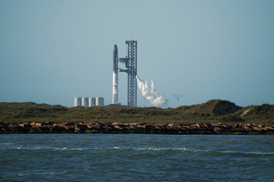 SpaceX cancels test launch of world's most powerful rocket as Musk provides update