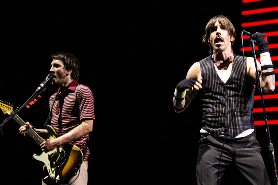 Red Hot Chili Peppers to embark on a world tour in 2022 with their missing piece