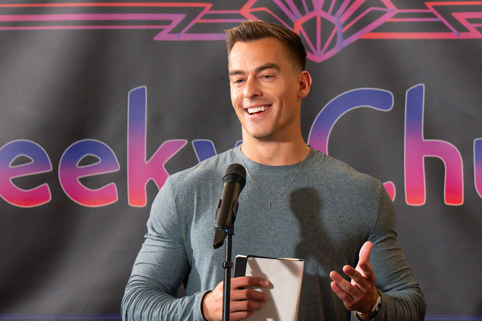 Aaron Erb (pictured) quickly took issue with Devin for stealing alone time with Jenn during Monday's group date.
