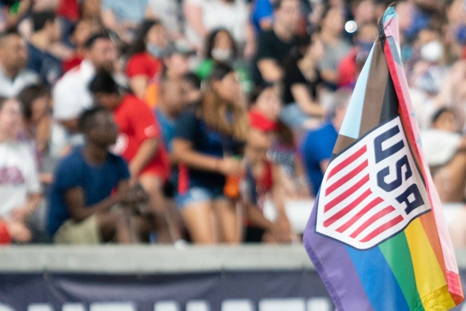 USWNT union spats with soccer federation over recent equal pay proposal