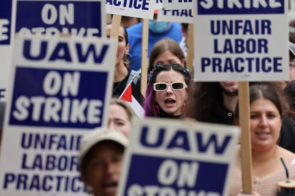 Striking UCLA academic workers Stand Up in support of Gaza solidarity protests