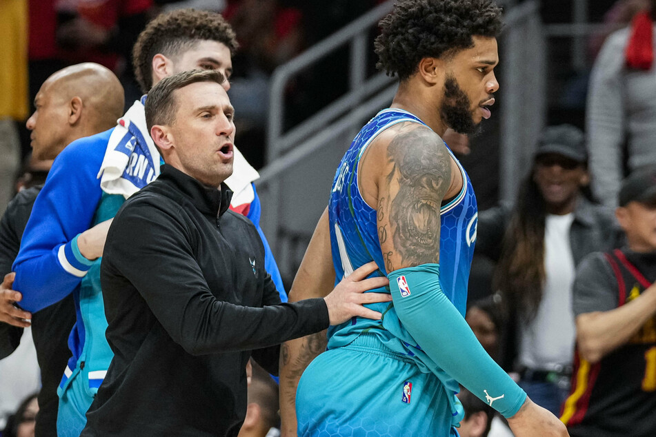 Hornets' Miles Bridges apologizes for hitting teenage girl in Atlanta meltdown