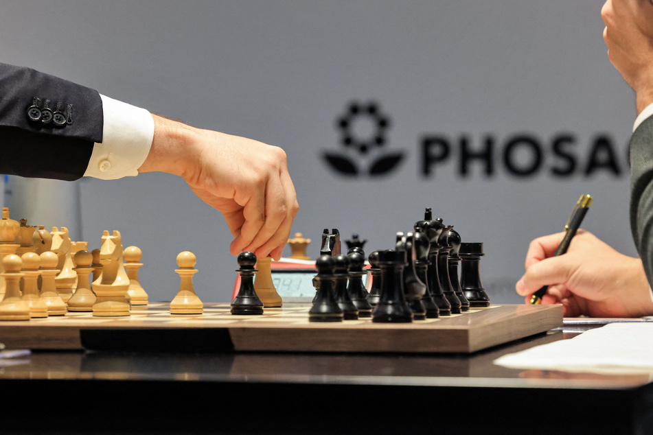 Chess cheating drama escalates after shocking admissions from Hans Niemann's mentor