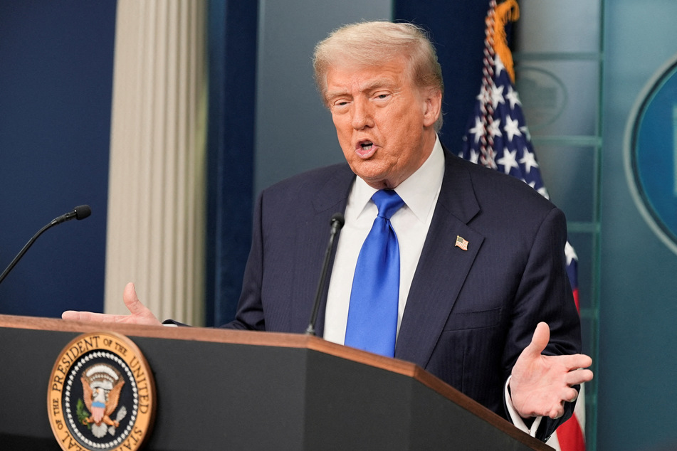 Trump makes surprising switch-up in federal suit over Iowa election poll
