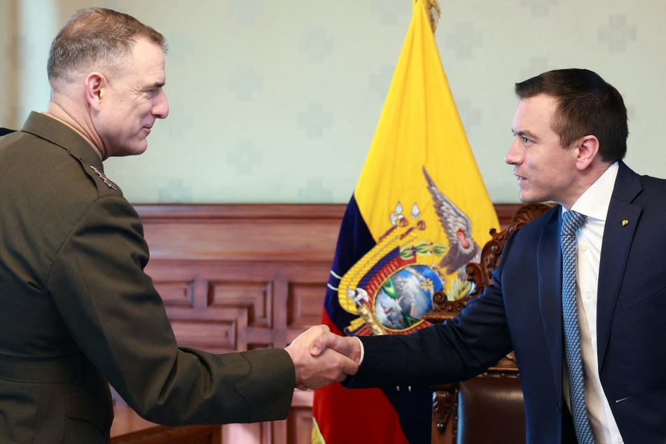 Ecuador to launch joint anti-drug military operations with US