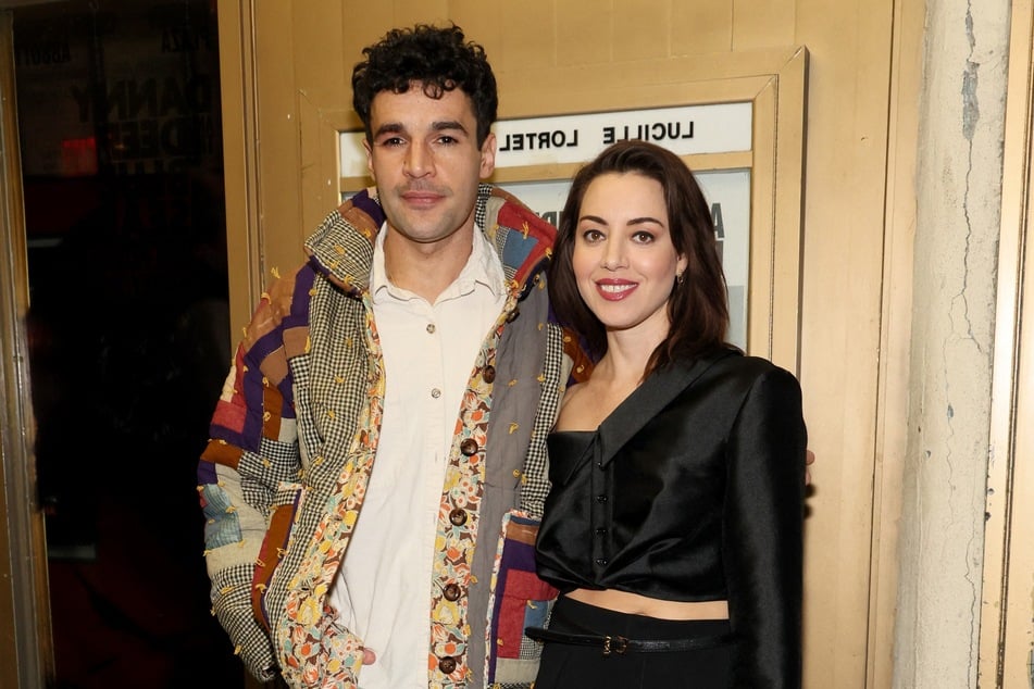 Aubrey Plaza is a mom! White Lotus welcomes first baby with Chris Abbott