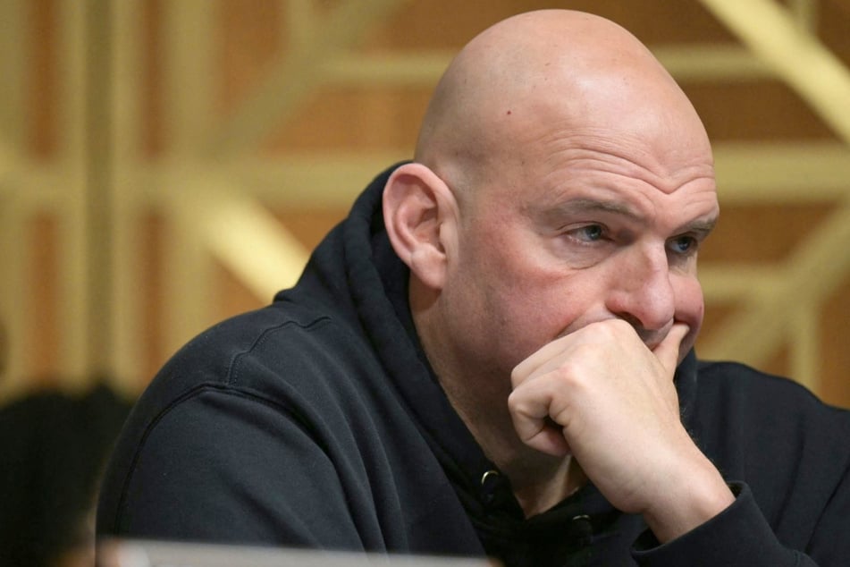 Fetterman calls himself a "lifelong Republican" in sidestep slip-up: "Let's see what happens"