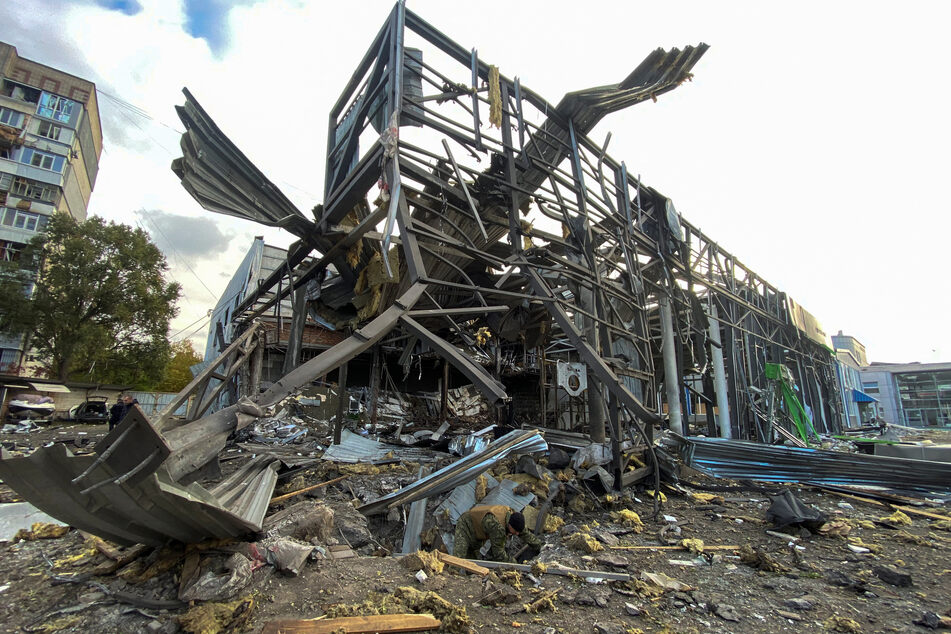 Ukraine war: Russia continues brutal bombing blitz on Ukrainian cities