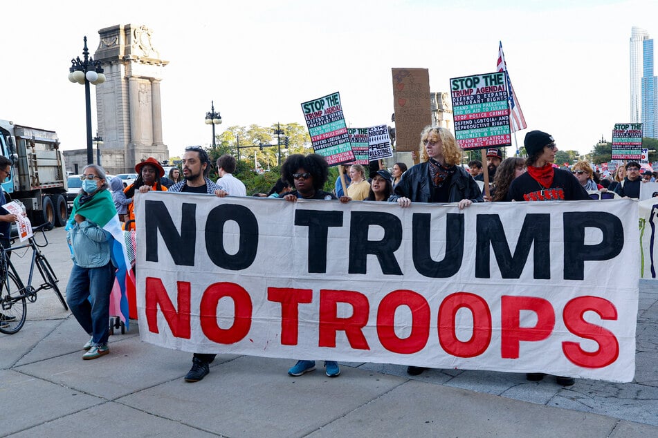 Trump suffered a major legal loss as the Supreme Court blocked his deployment of the National Guard in Chicago.