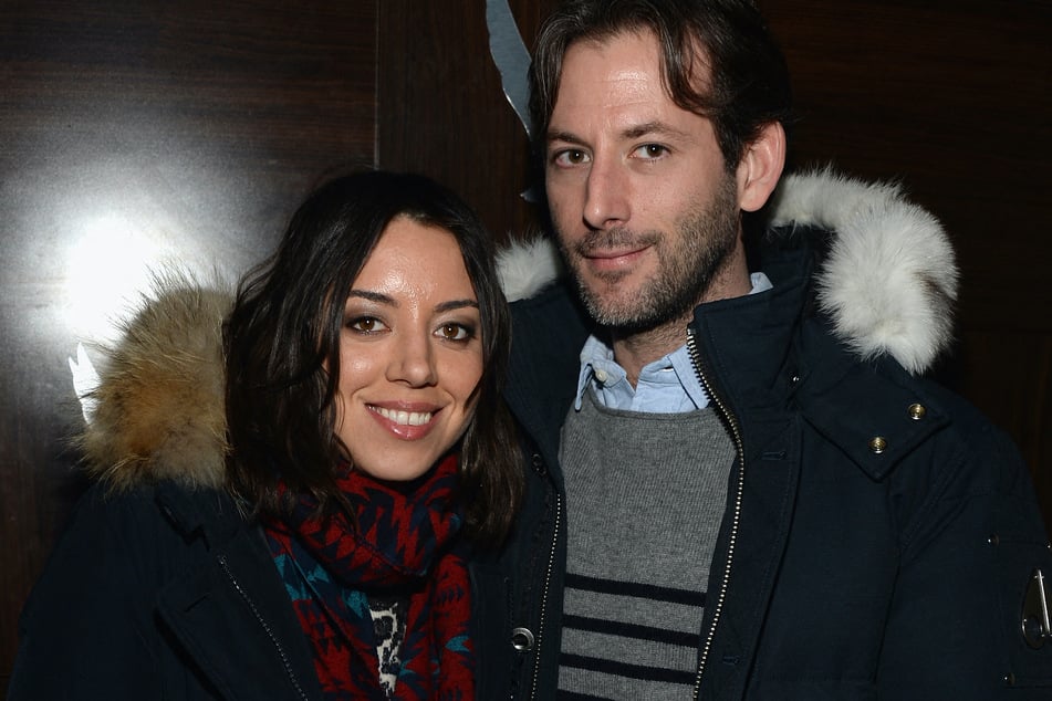 Aubrey Plaza (l.) was separated from her late husband, Jeff Baena, at the time of his tragic passing.