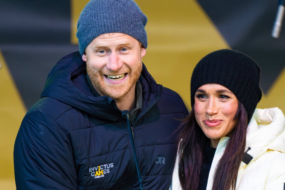 Prince Harry (l.) and Duchess Meghan moved back to the UK with their two kids a few weeks ago.