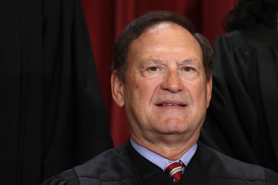 Justice Alito frets over the "future" of Supreme Court amid public ridicule and Trump pressure