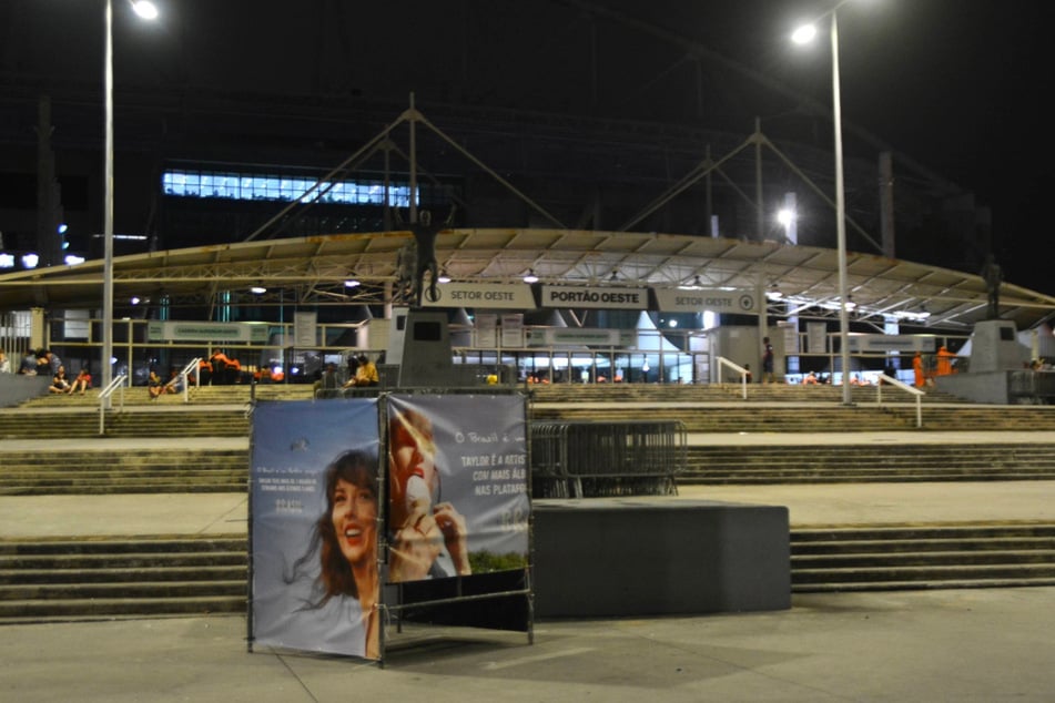 Taylor Swift's performances in Rio De Janeiro were marred by a dangerous heat wave.