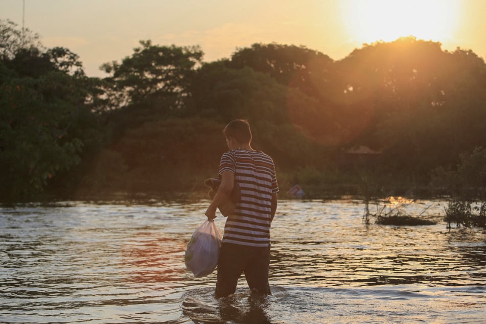 Warmer oceans are linked to increasingly intense storms and rainfall, which are causing heavy floods globally.