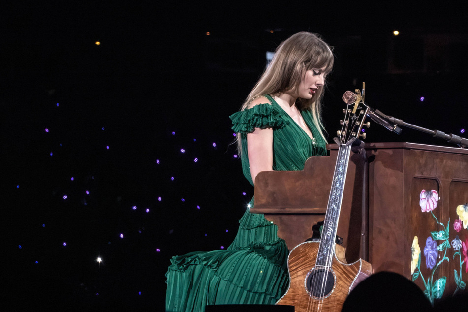 What will Taylor Swift's surprise songs be at The Eras Tour in São Paulo?