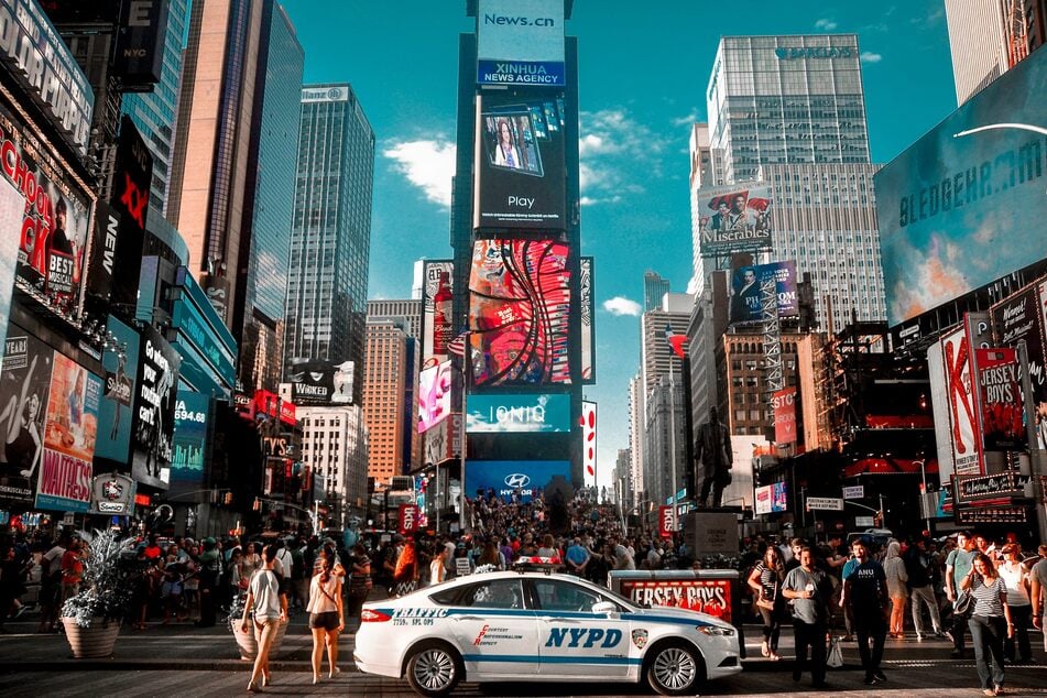 Gunshots ring out in Times Square post-Knicks parade