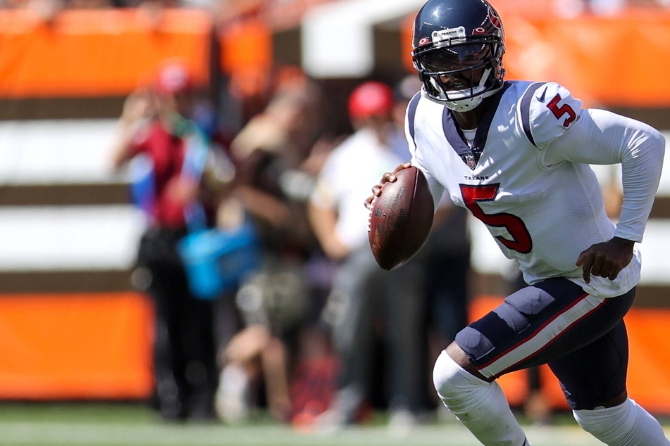 NFL: Texans in quarterback quagmire as Tyrod Taylor likely to be out for weeks