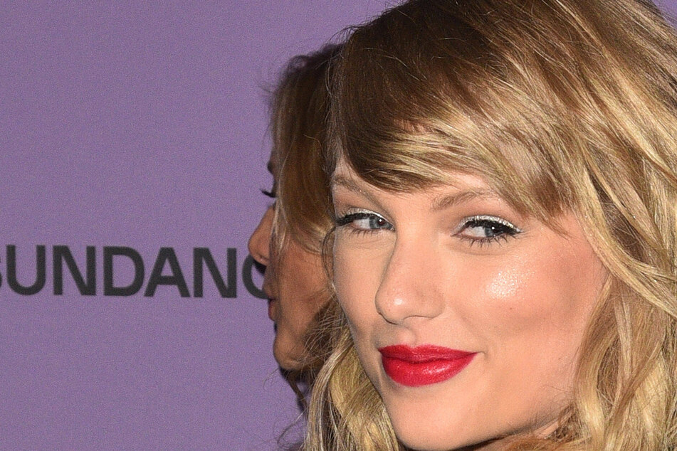 Fans are obsessing over another hint of Taylor Swift's next re-released album