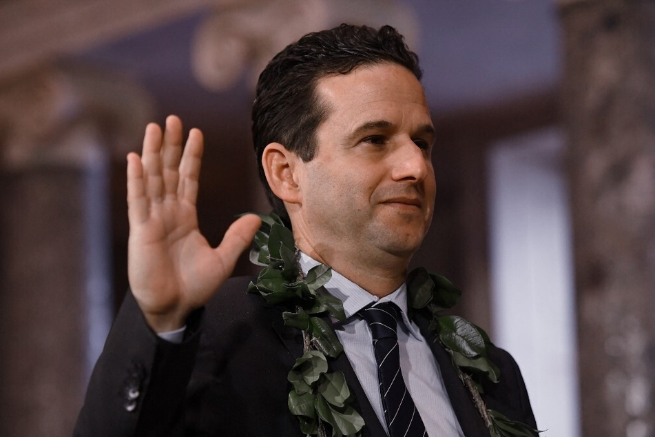Hawaii Senator Brian Schatz led several of his colleagues in a new letter calling for the "compassionate release" of the American Indian Movement's Leonard Peltier.