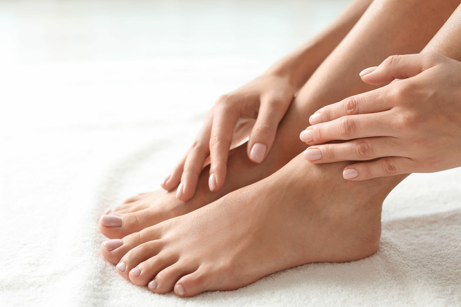 How to remove calluses and make your feet feel soft again