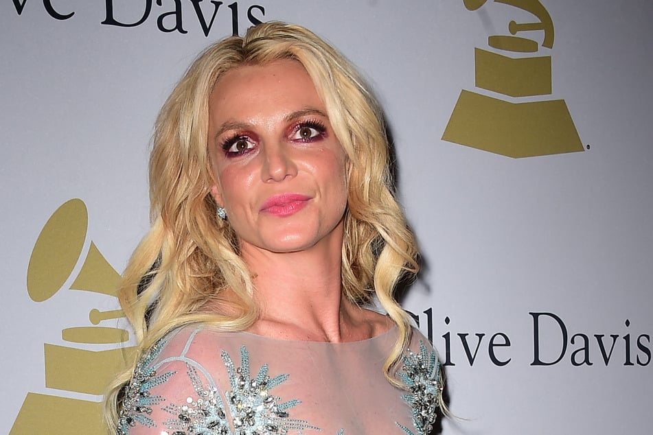 Is Britney Spears' on-and-off again romance becoming toxic?