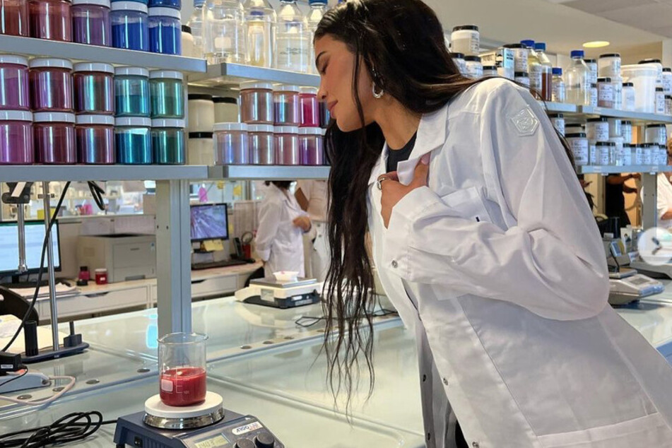 Kylie Jenner got major backlash from fans for not sporting the proper safety equipment during her time at her Milan makeup facility.