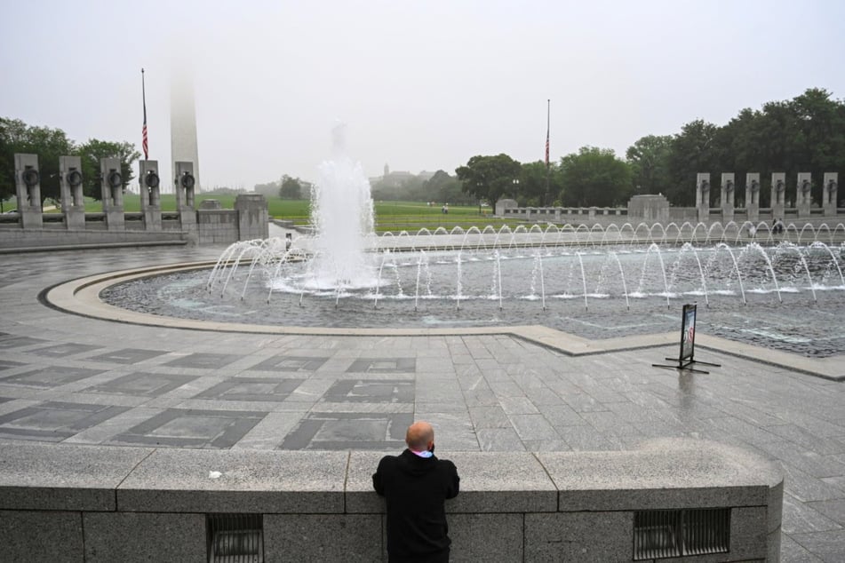Homeless woman faces felony charges for alleged bubble, spraypaint attack on WW2 memorial: "No greater insult"