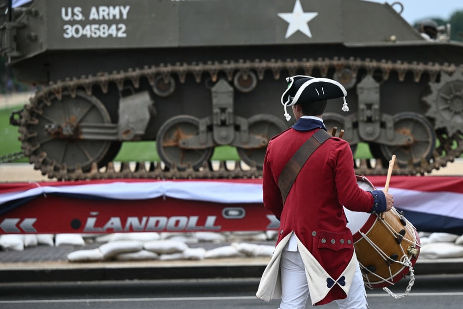 US army reveals detailed plan for military parade to be held on Trump's birthday