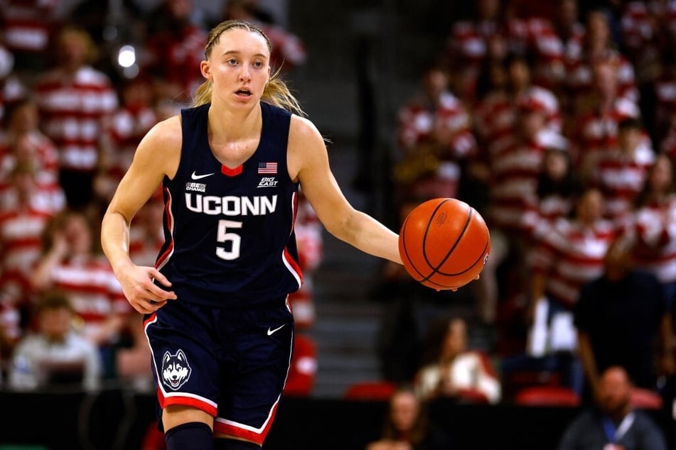 Fans were glued to their phones, sharing big reactions on Twitter over Paige Bueckers performance against Maryland on Thursday.