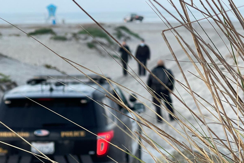 California man tries to bury his wife alive on a beach