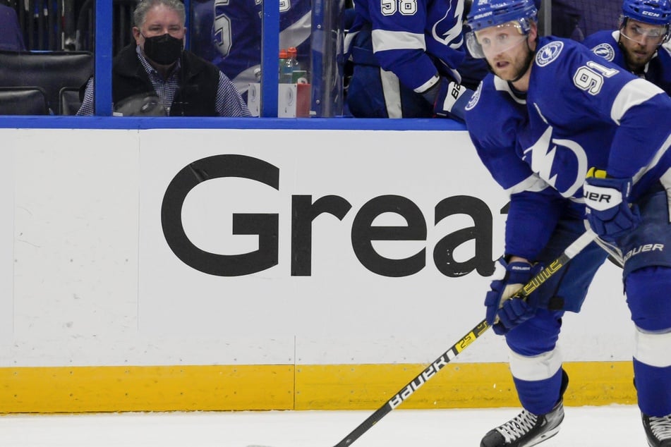 NHL Playoffs: The Lightning strike the knockout blow against the Panthers to advance