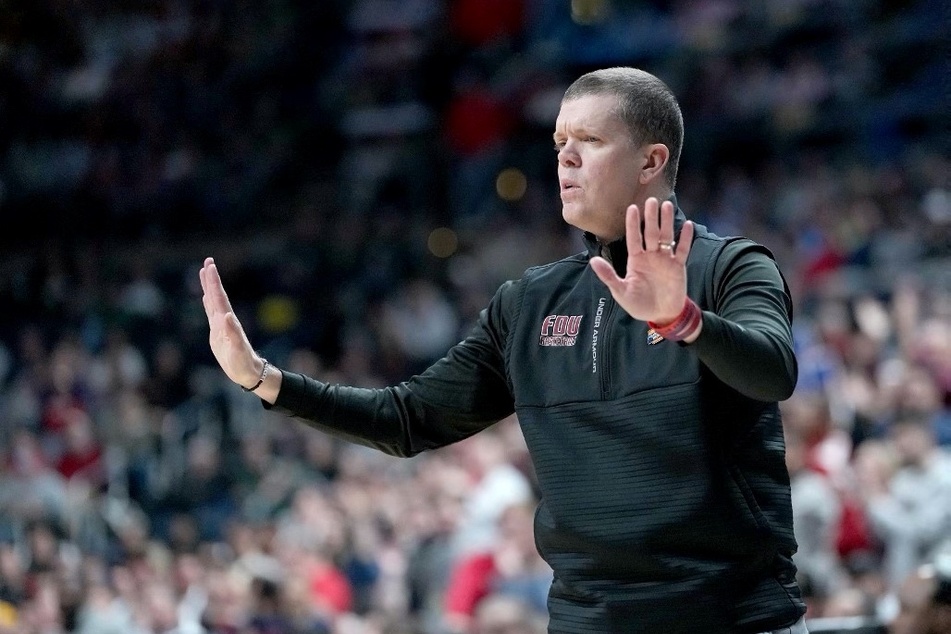 FDU basketball coach Tobin Anderson leaves the program for Iona