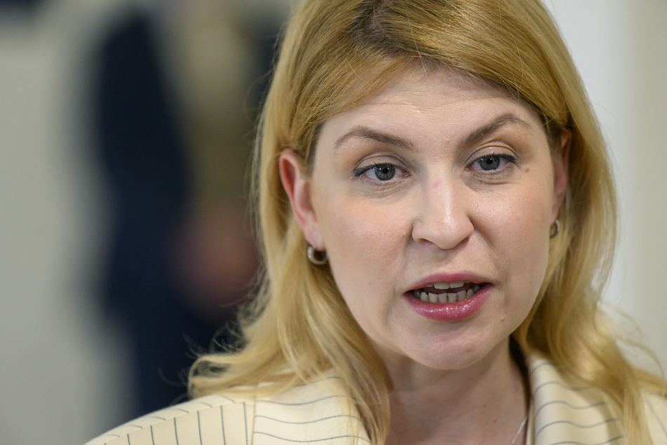 Ukraine names new ambassador to US amid mounting peace push