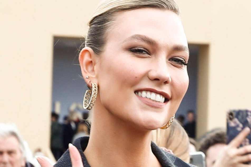 Supermodel Karlie Kloss (28) has welcomed her first child.