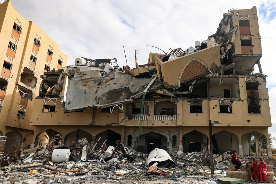 The United States has sent the first of three military planes to bring vital humanitarian aid for Gaza amid a temporary ceasefire in the Israel-Gaza war.