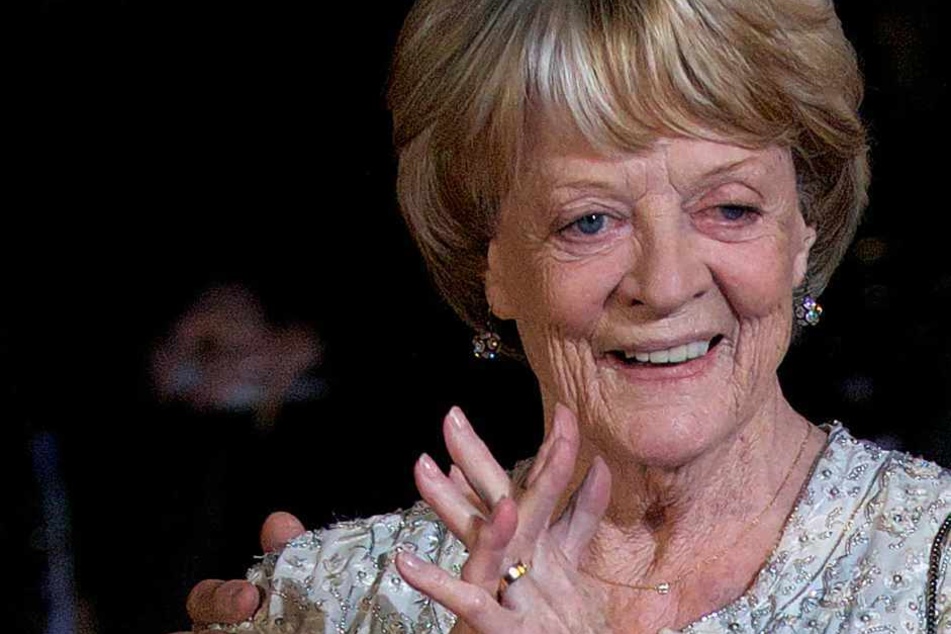 Oscar-winning British actor Maggie Smith has died