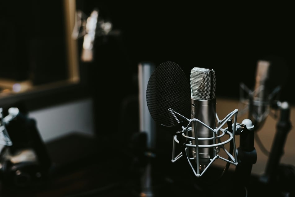 The show TBPN – like a whole ecosystem of podcasts and media orbiting Silicon Valley today – operates in a world where the benefits of tech for society need no explaining, and tech enthusiasm runs deep. (stock image.)
