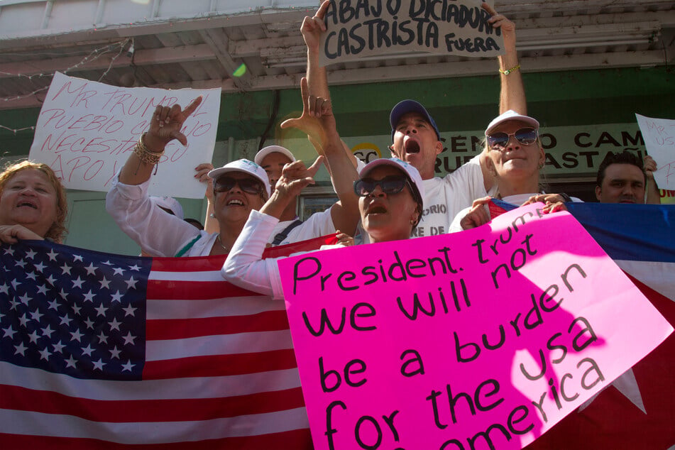 Cuban migrants deported to Mexico speak out on shocking conditions: "They're casting us aside to die"