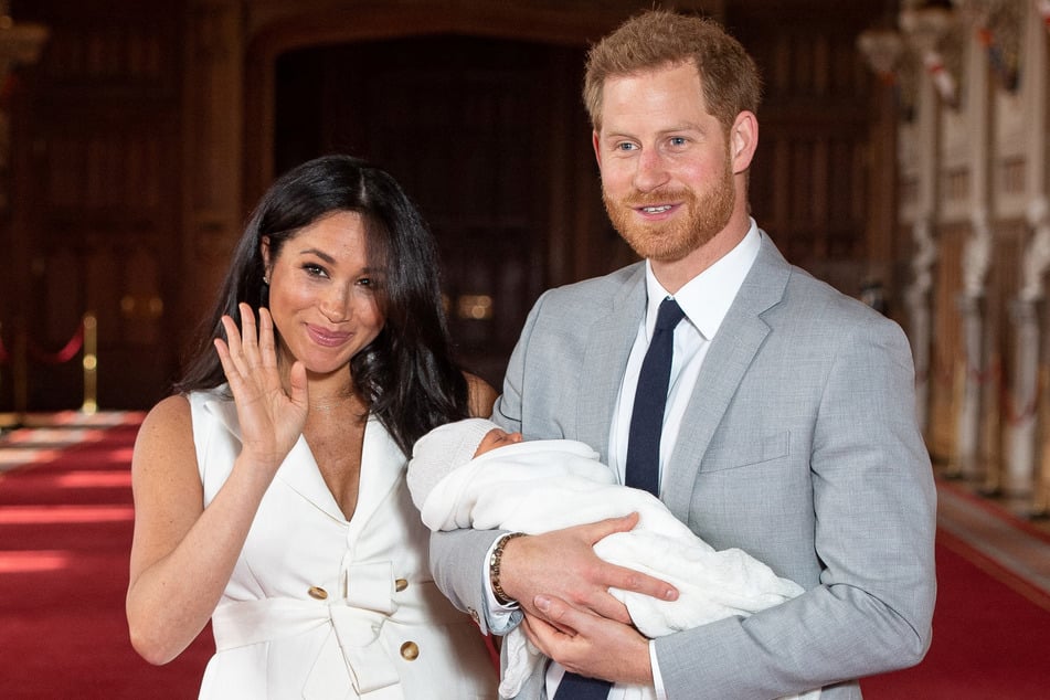 Meghan Markle (l.) and Prince Harry introduced their son, Archie, to the world shortly after his birth in 2019.