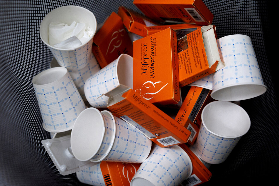 Supreme Court slams the brakes on restriction to abortion pill