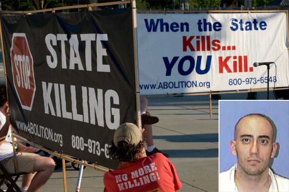 Jedidiah Murphy (bottom r.) was executed by lethal injection in Texas on Tuesday despite pleas not to carry out the death sentence.
