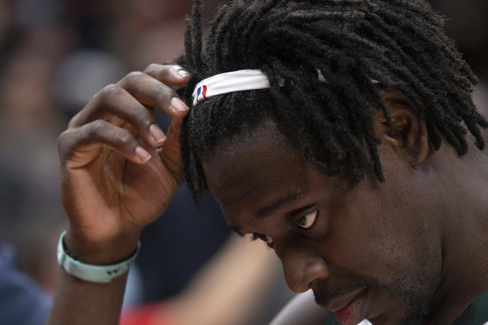 NBA roundup: Bucks stars make up for Giannis' absence, Suns burn Pacers